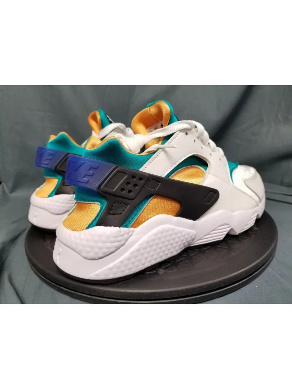 Nike Air Huarache White Blue Emerald Resin DD1068 110 Men's Size 8.5 NEW NO BOX